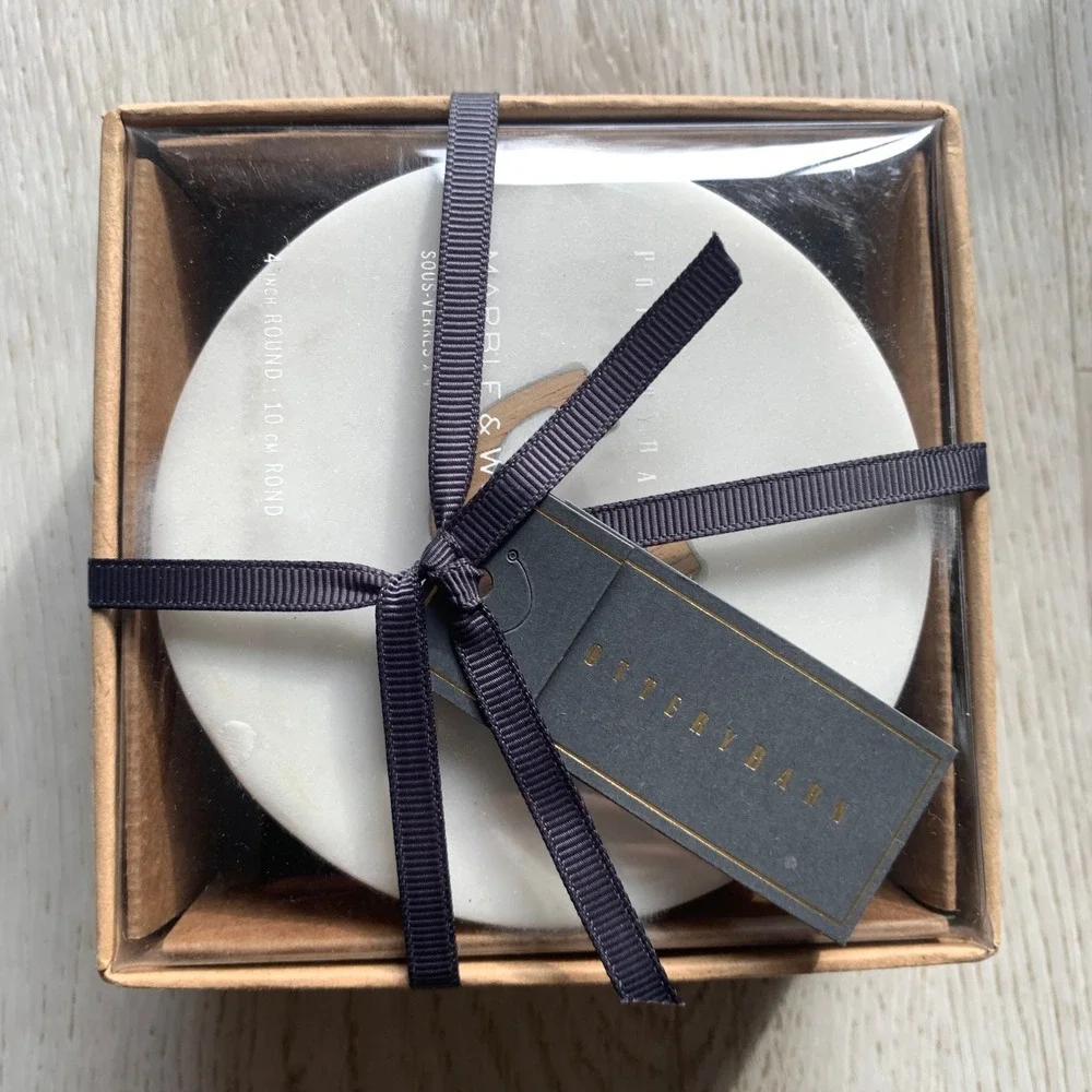 Pottery Barn New Alphabet Marble & Wood Coasters Set of 4‎ Monogram Initial C